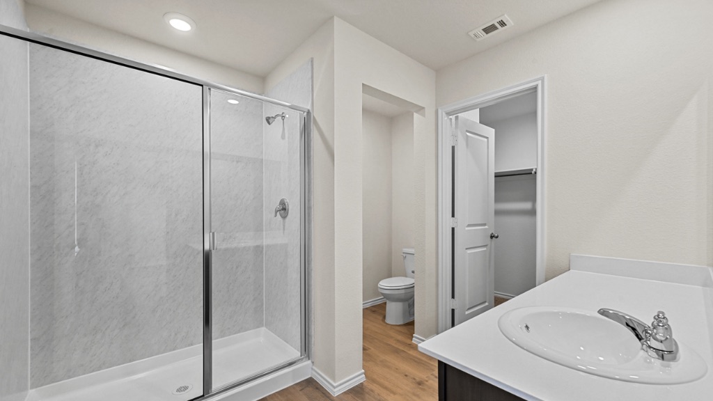 The Jameson - bathroom